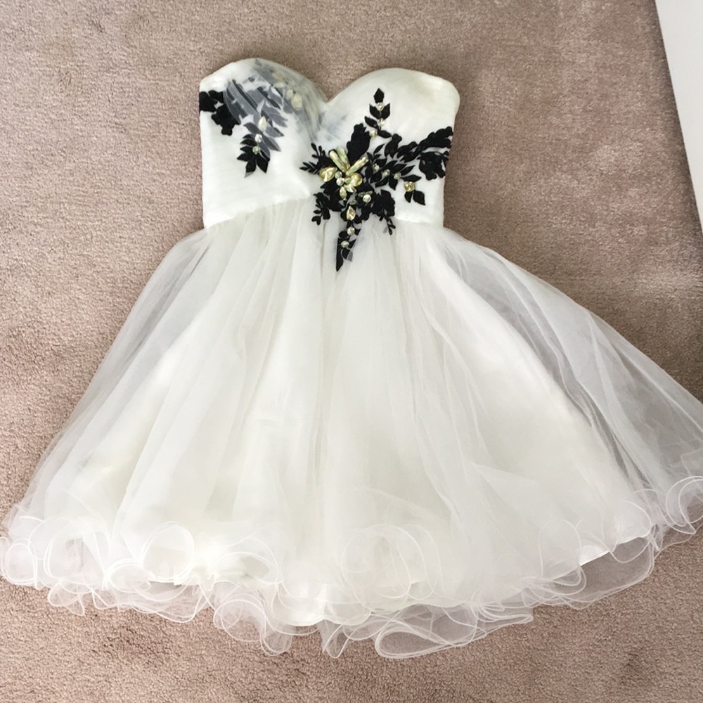 Be Darlin Prom/Formal Dress
